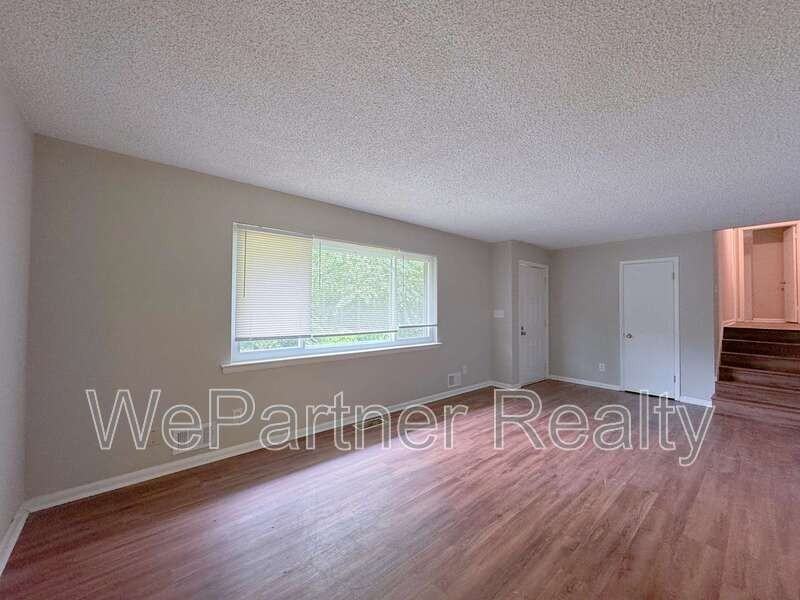 2223 Shamrock Dr - Photo 4 of 27