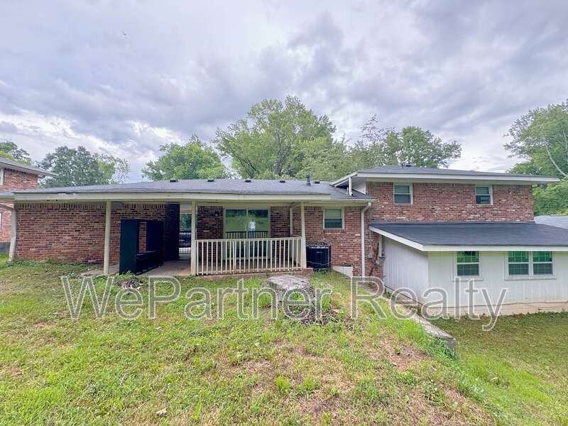 2223 Shamrock Dr - Photo 5 of 27