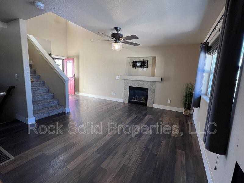 3712 Gunsmoke Rd - Photo 4 of 41