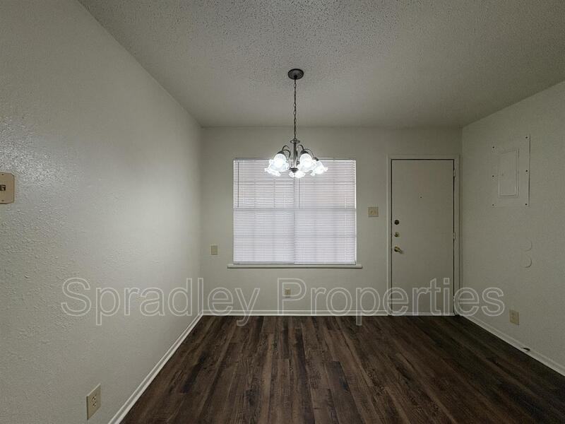 505B Phoenix Dr - Photo 6 of 15