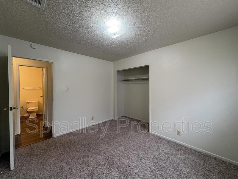 505B Phoenix Dr - Photo 7 of 15