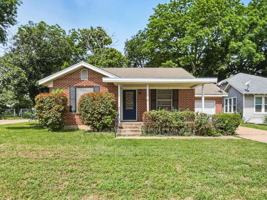 featured image of 304 S Waco St