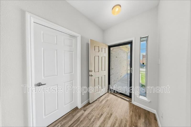 10001 Blue Bell Dr - Photo 3 of 26