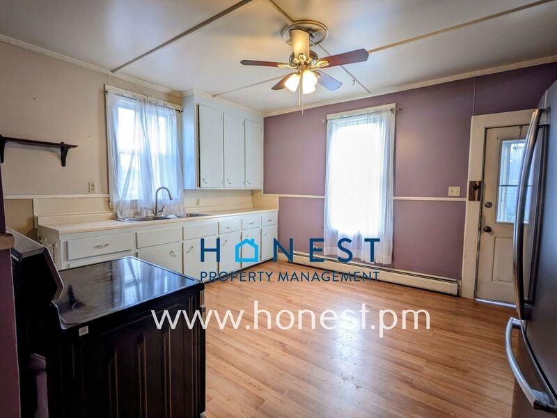 1 Lasalle St #B - Photo 3 of 32