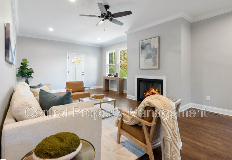 101 Sunset Dr - Photo 4 of 33