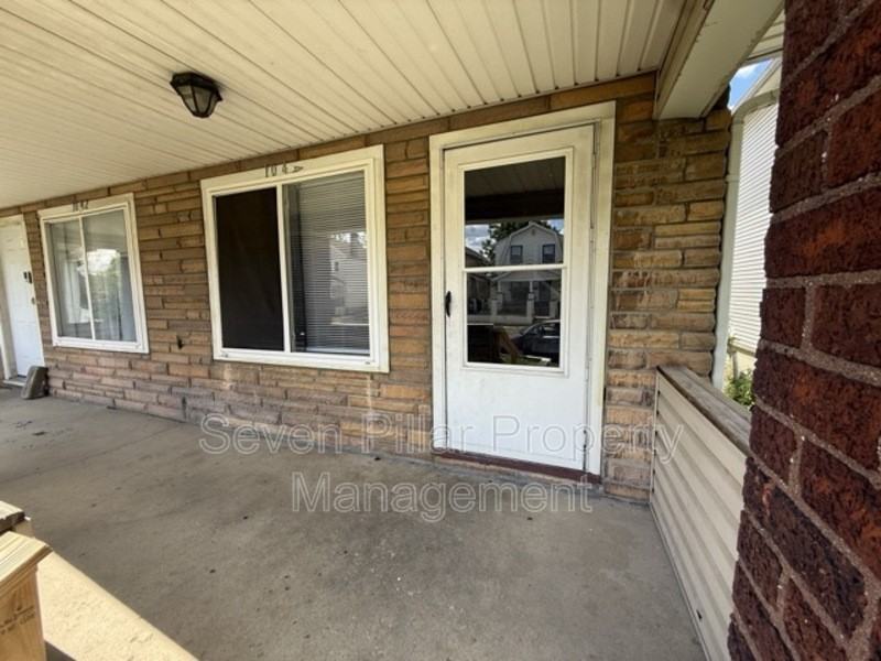 1044 E 16th Ave - Photo 2 of 21