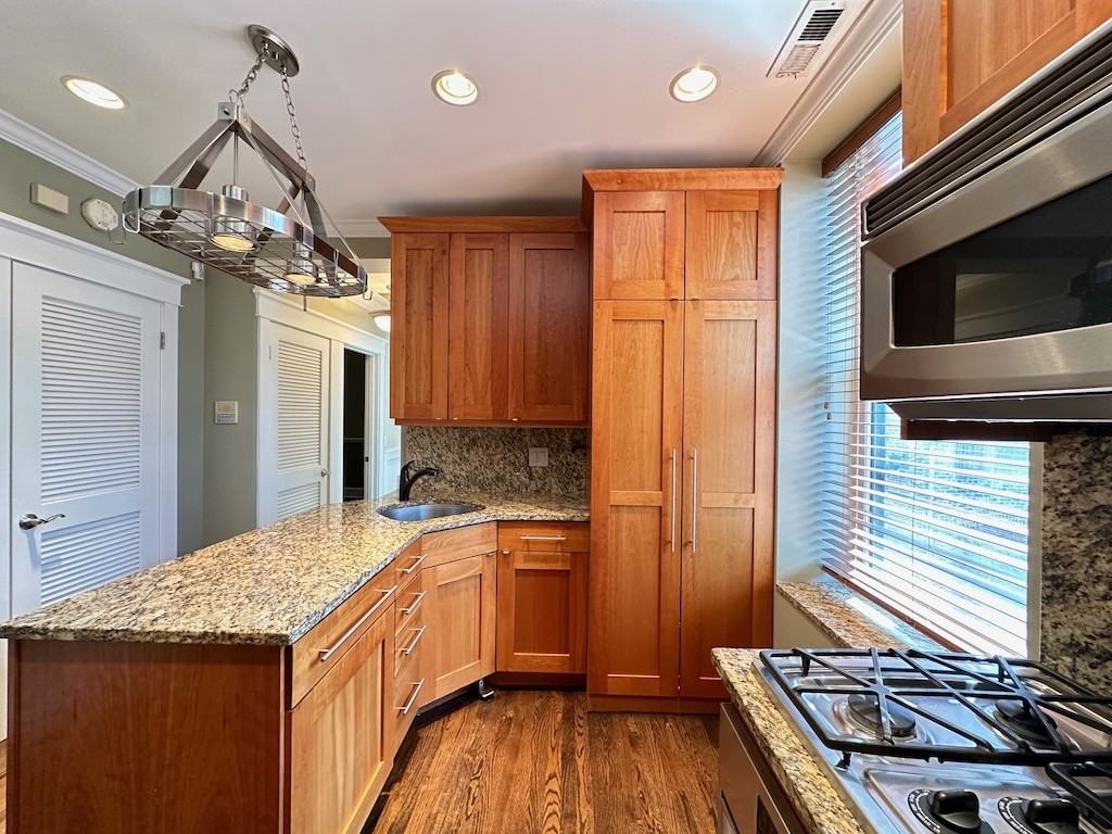 3614 N Bosworth Ave #2F - Photo 5 of 21