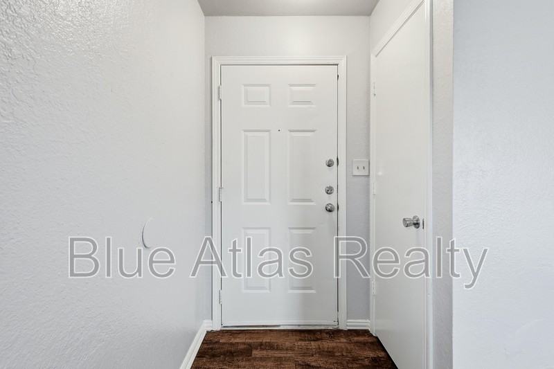 116 Arrowhead St - Photo 2 of 17