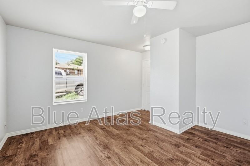 116 Arrowhead St - Photo 3 of 17