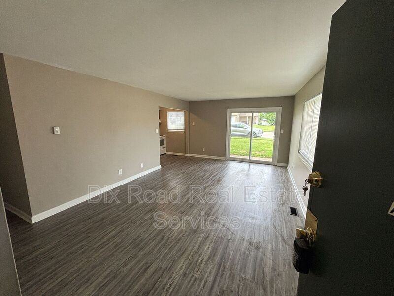 417 Sycamore Rd #A2 - Photo 4 of 31