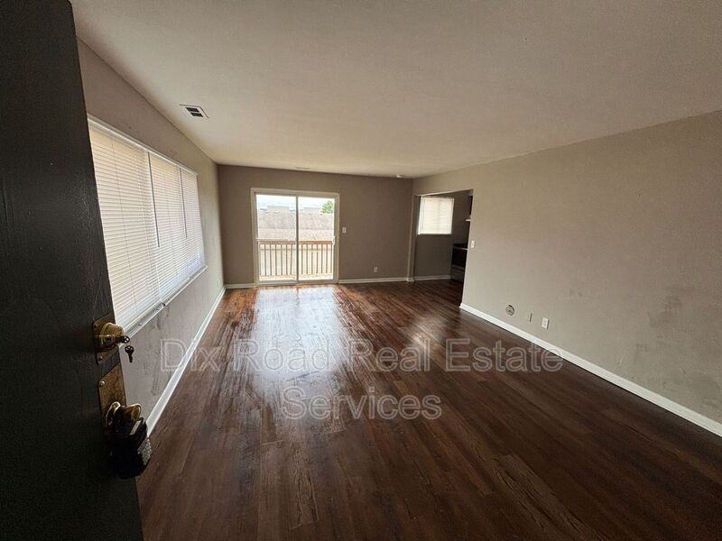 415 Sycamore Rd #D3 - Photo 3 of 30