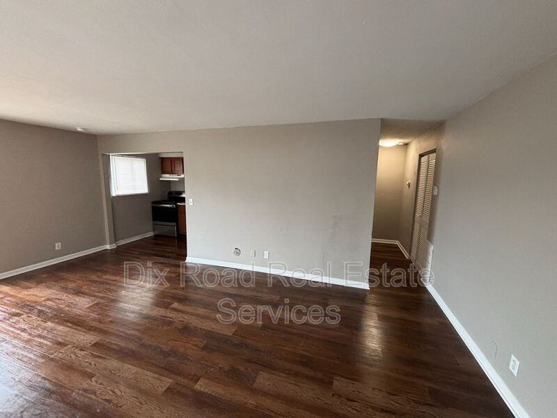 415 Sycamore Rd #D3 - Photo 4 of 30
