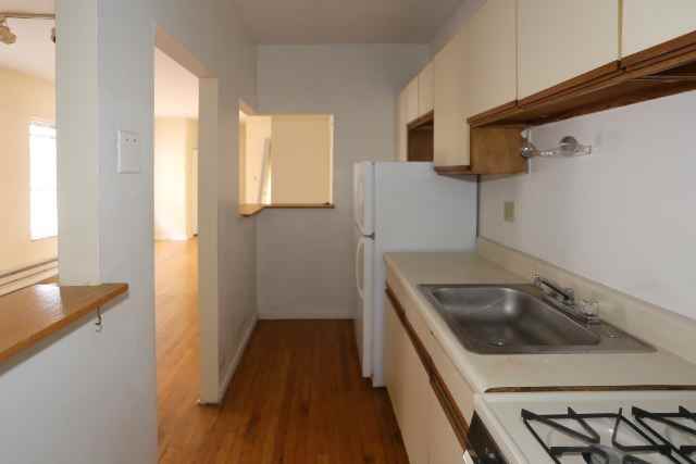 660 W Cornelia Ave #14 - Photo 5 of 21