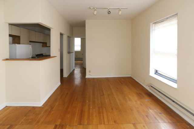 660 W Cornelia Ave #14 - Photo 7 of 21