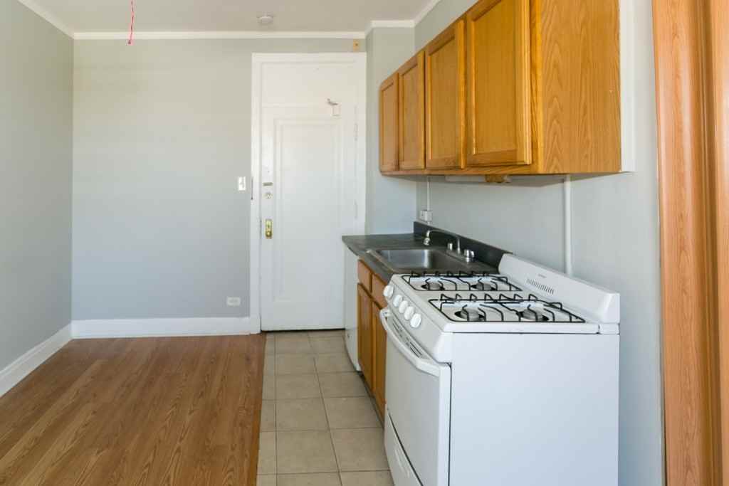 3831 N Fremont St #514 - Photo 3 of 15