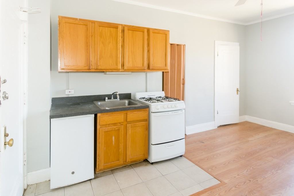3831 N Fremont St #514 - Photo 4 of 15
