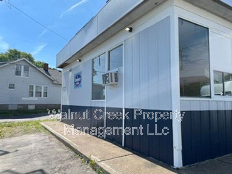 6015 Lake Ave - Photo 7 of 23
