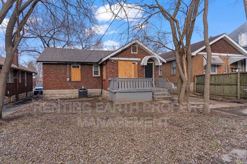 8212 Toddy Ave - Photo 3 of 18