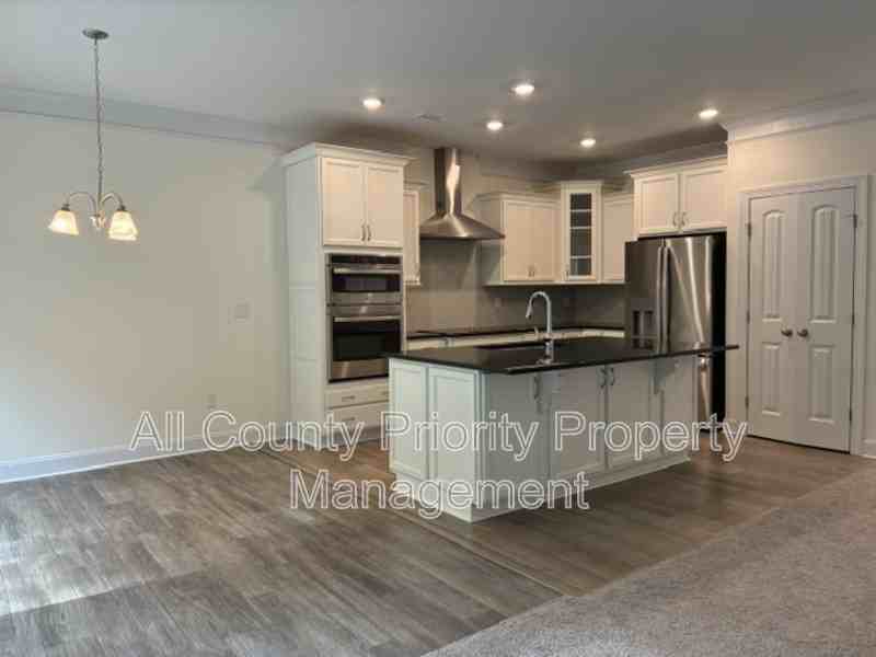 243 Ford Meadows Dr - Photo 3 of 17
