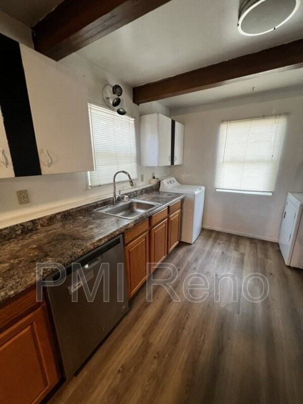 345 Raffetto Dr - Photo 6 of 14