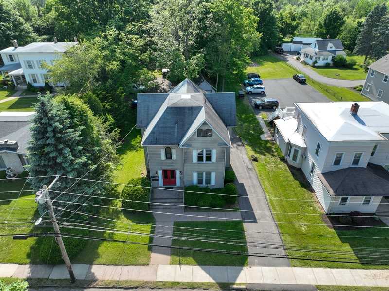 242 N Main St - Photo 7 of 17