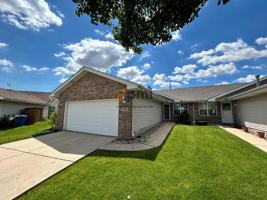 featured image of 396 Golden Oak Ct