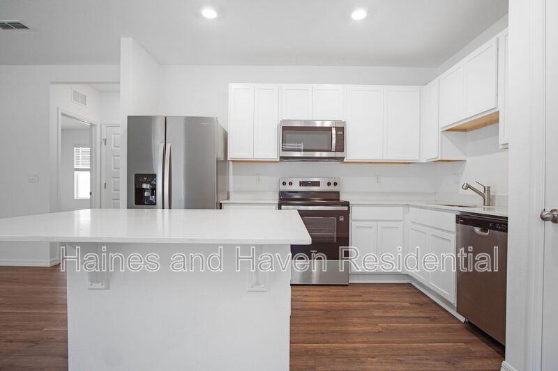 5714 Somerset Dr - Photo 5 of 26