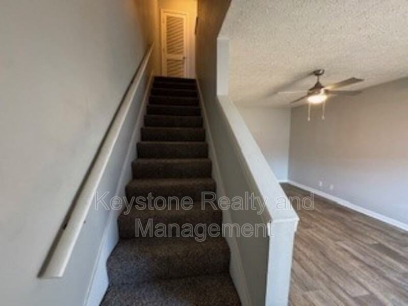 3318 Royster Ln #D - Photo 7 of 12