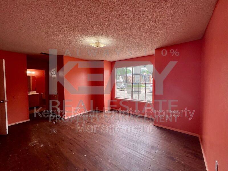 108 Meudon St #A - Photo 5 of 14