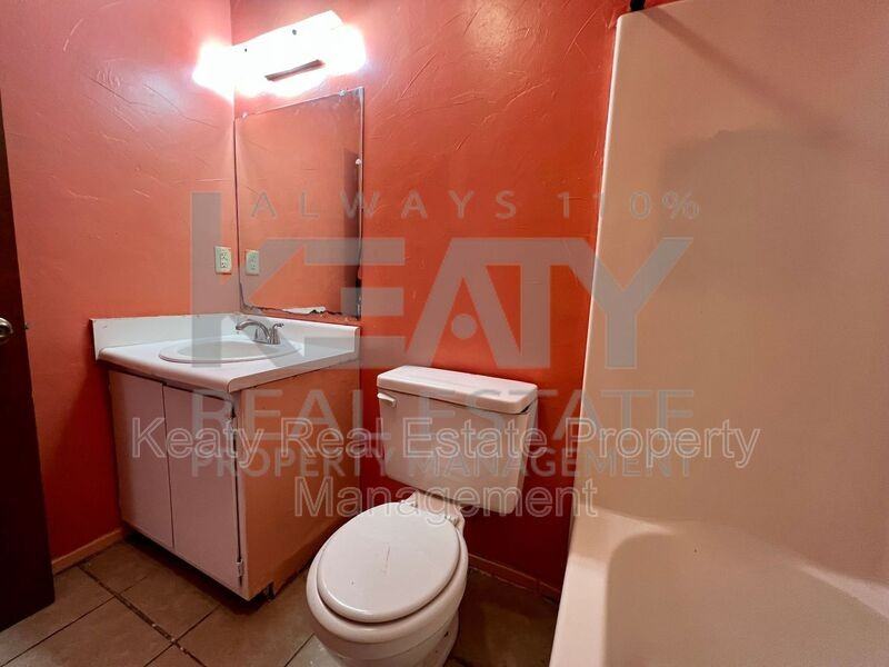 108 Meudon St #A - Photo 7 of 14