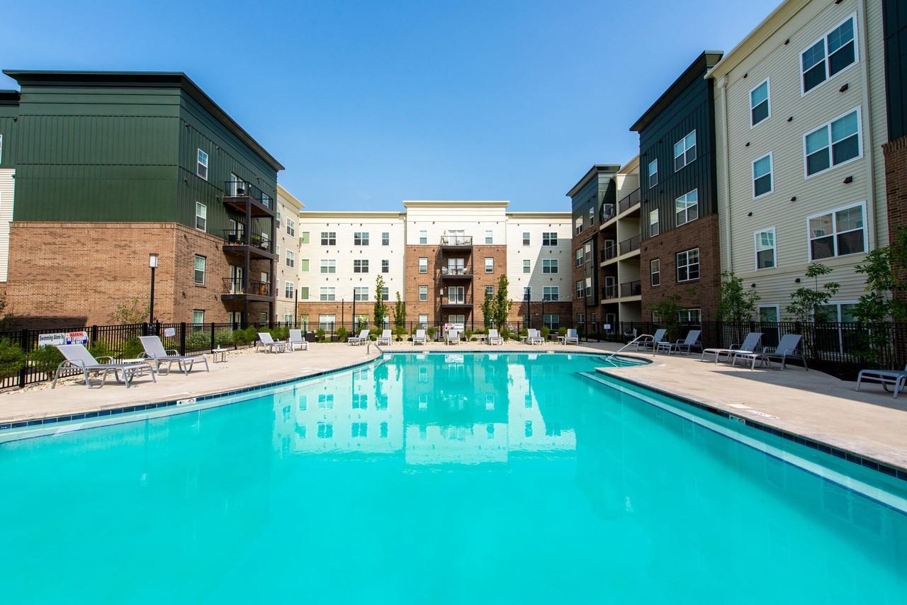 Gateway Lofts - Photo 5 of 26