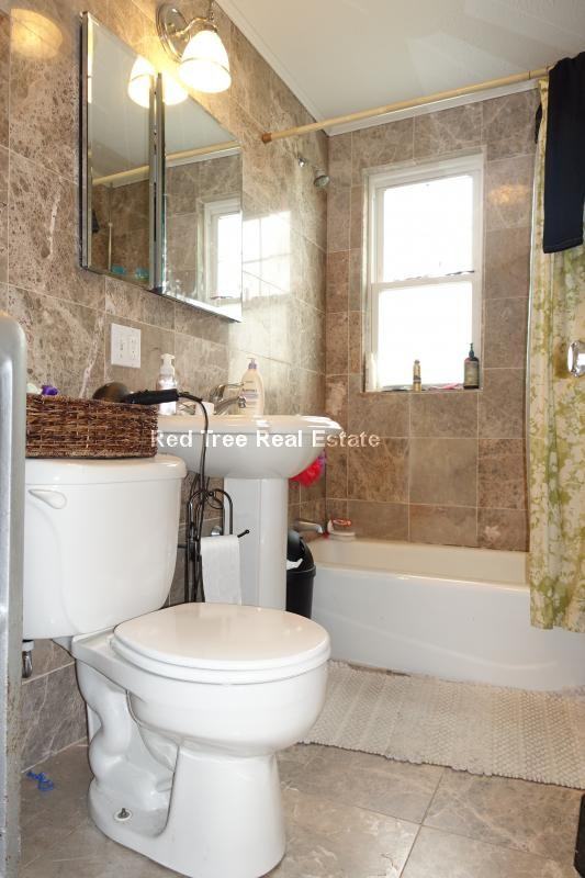 68 Oliva Rd #8 - Photo 7 of 31