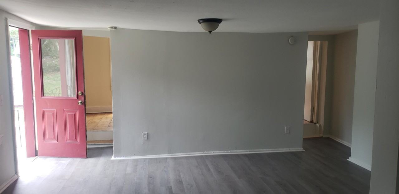 116 East Main Street - Photo 4 of 19