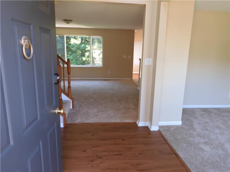 1681 Colonade Dr - Photo 3 of 37