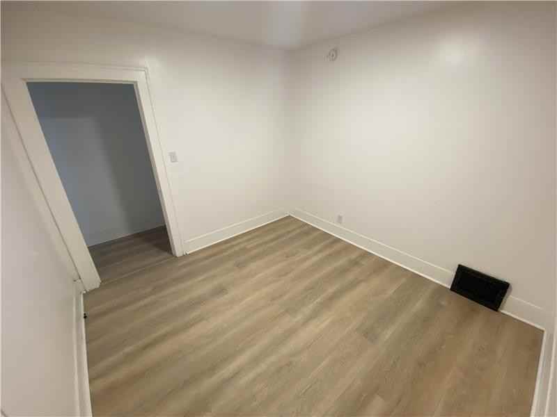1445 Maryland Ave - Photo 5 of 8