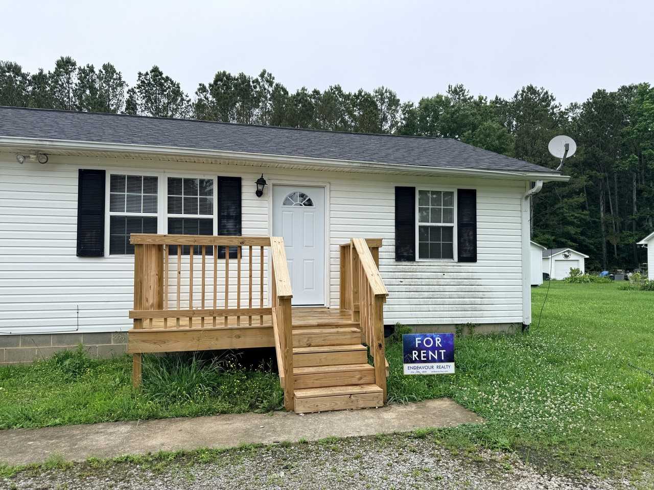 156 Dudley Ln. - Photo 2 of 8