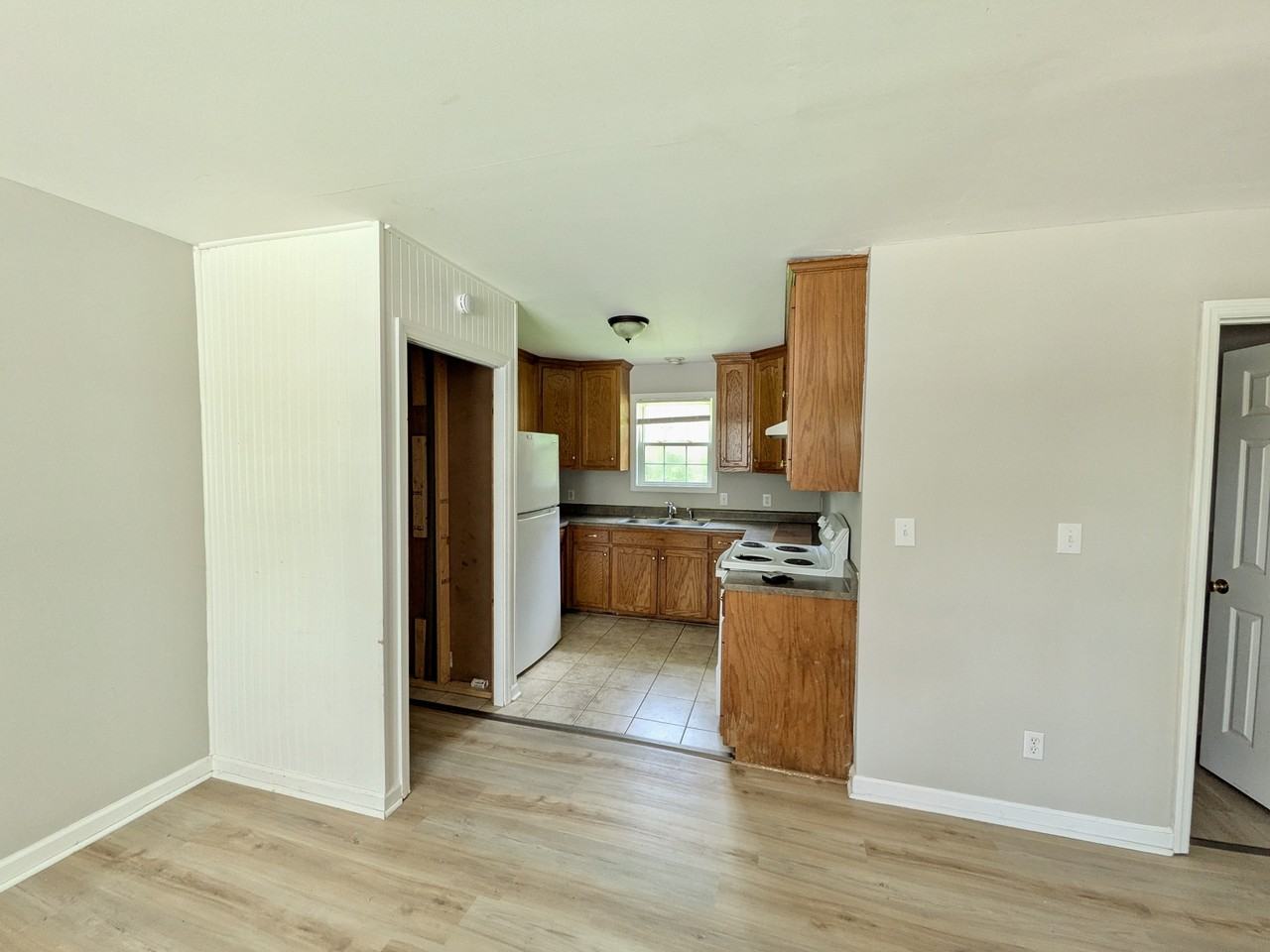 156 Dudley Ln. - Photo 5 of 8