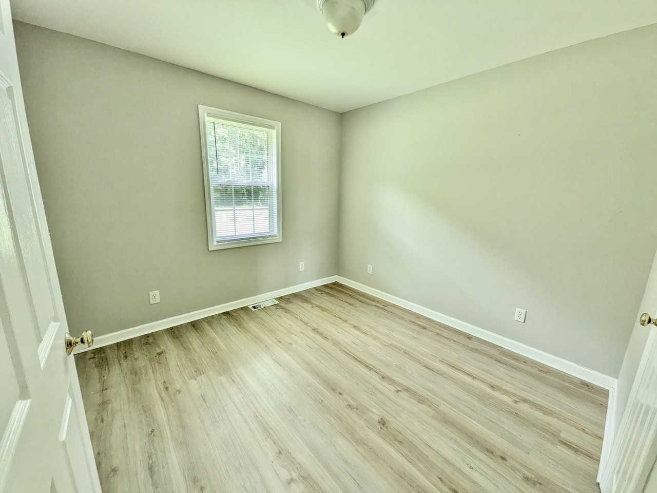 156 Dudley Ln. - Photo 7 of 8