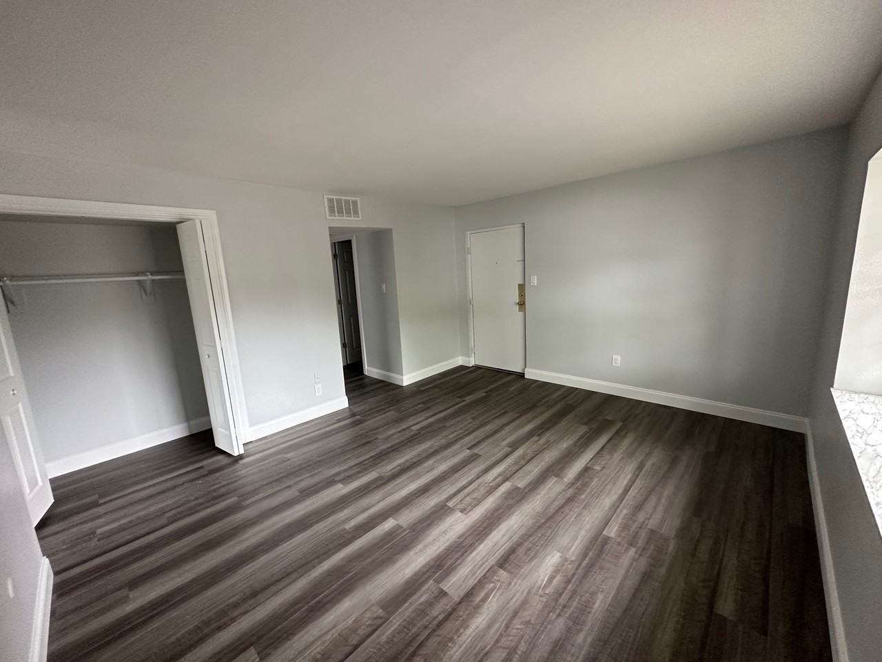 Meraki Apartments V - 902 - Photo 5 of 14