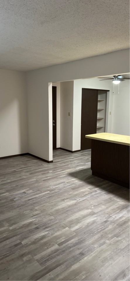 1412 Pioneer Road - Photo 7 of 22