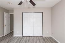 300-304 Sal Boulevard - Photo 3 of 11