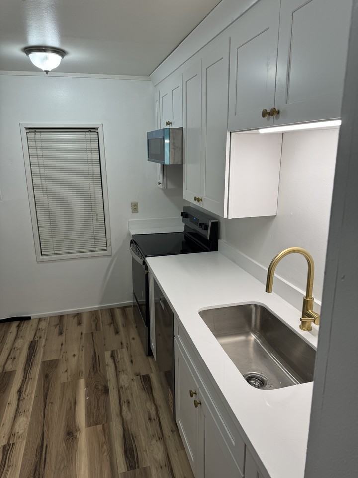 1010 South College Road - Photo 3 of 11
