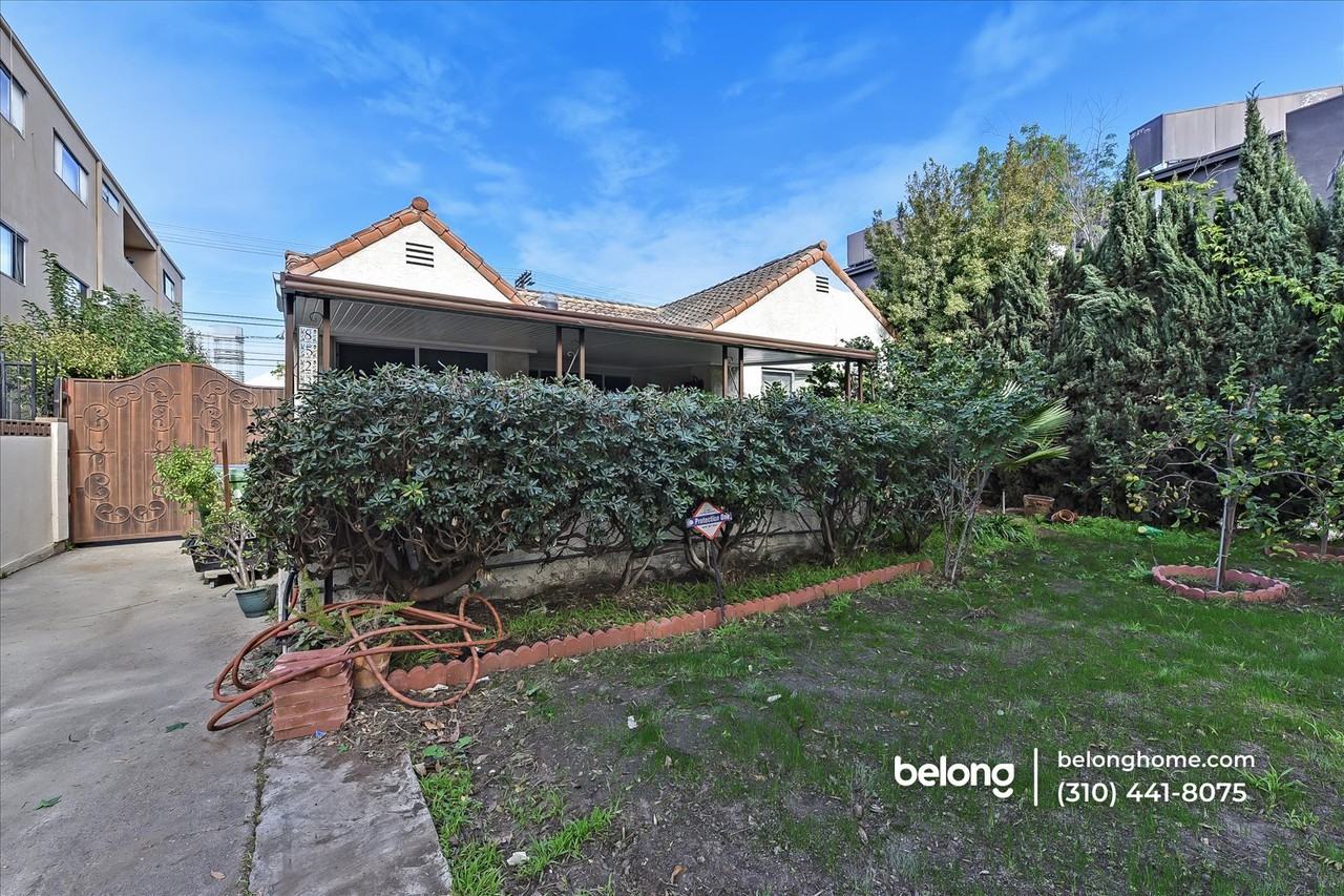 8523 Alcott St - Photo 2 of 41
