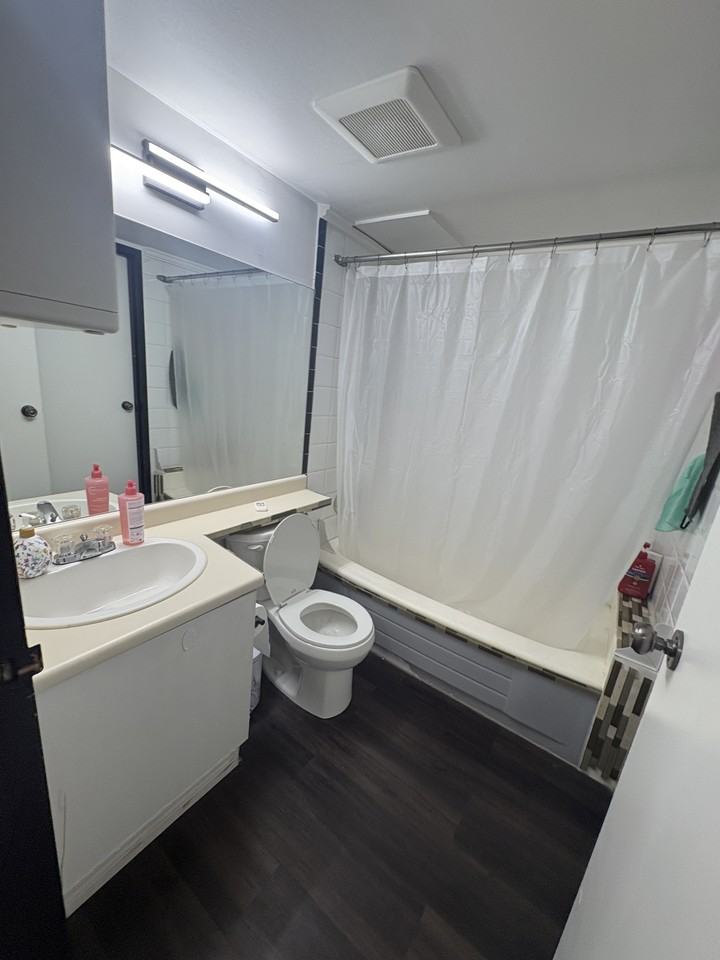 9584 Manchester Drive #108 - Photo 3 of 8