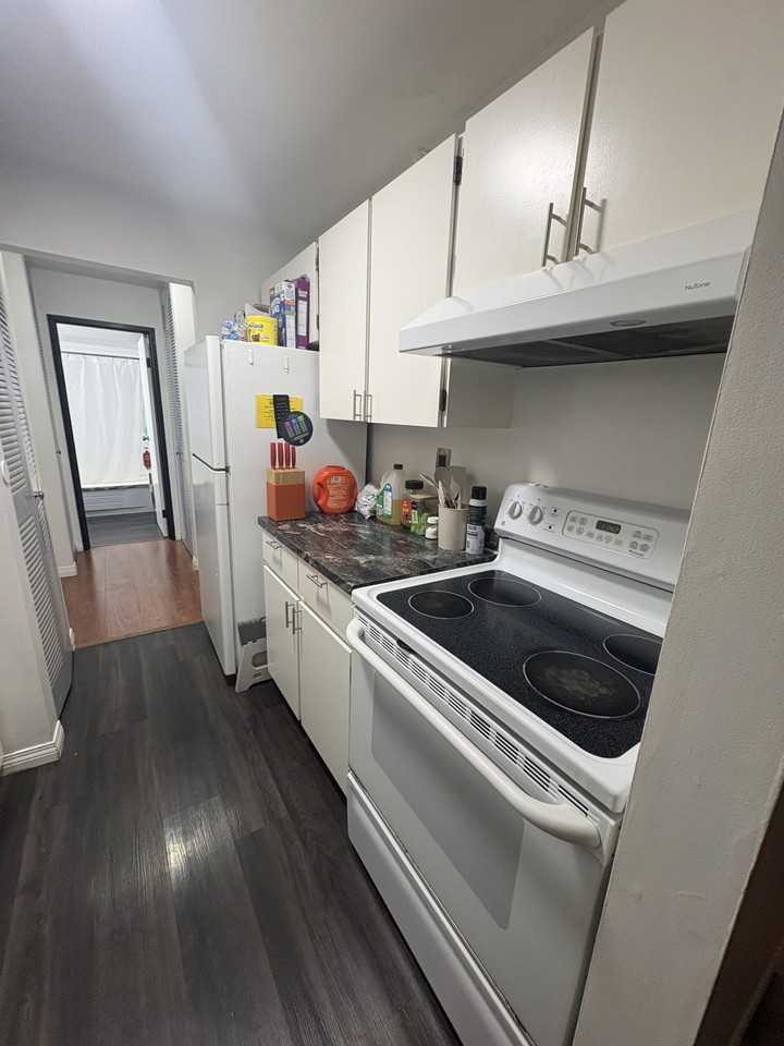 9584 Manchester Drive #108 - Photo 7 of 8
