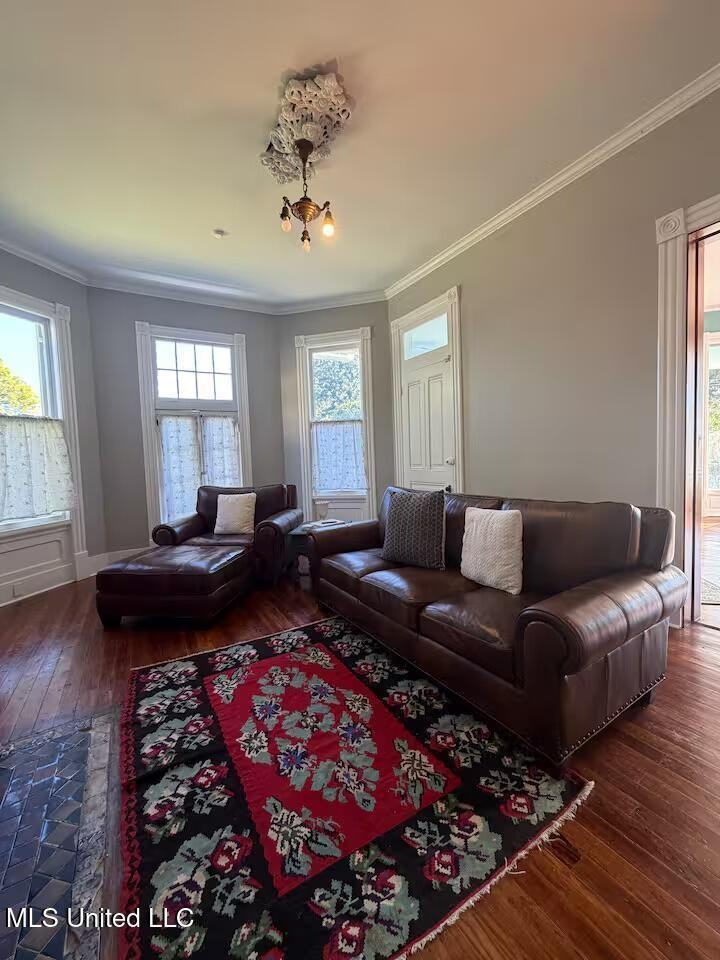 300 Linton Ave - Photo 4 of 17