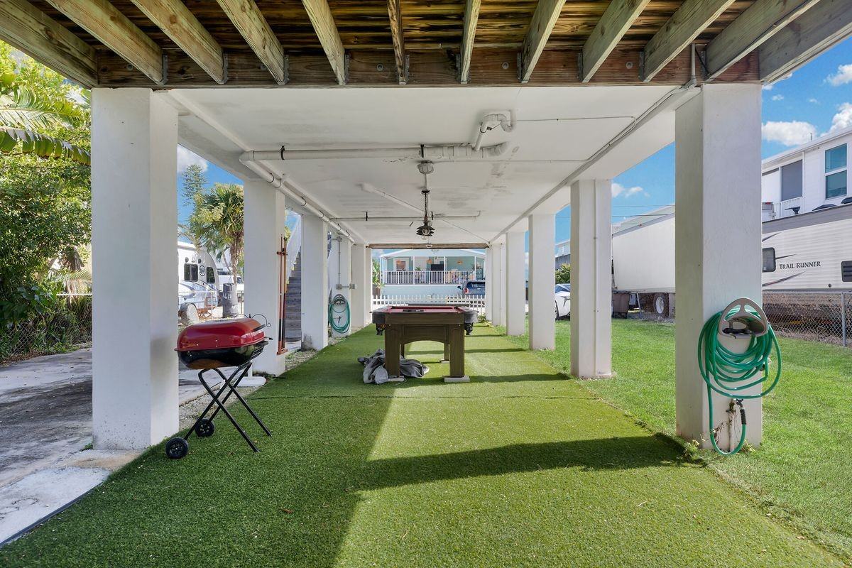 925 83rd Street Ocean - Photo 4 of 17