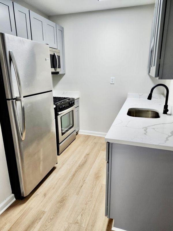 2700 Texas Ave Se - Photo 4 of 4