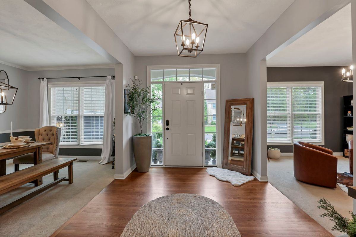 7097 Pleasant Colony Cir - Photo 3 of 39