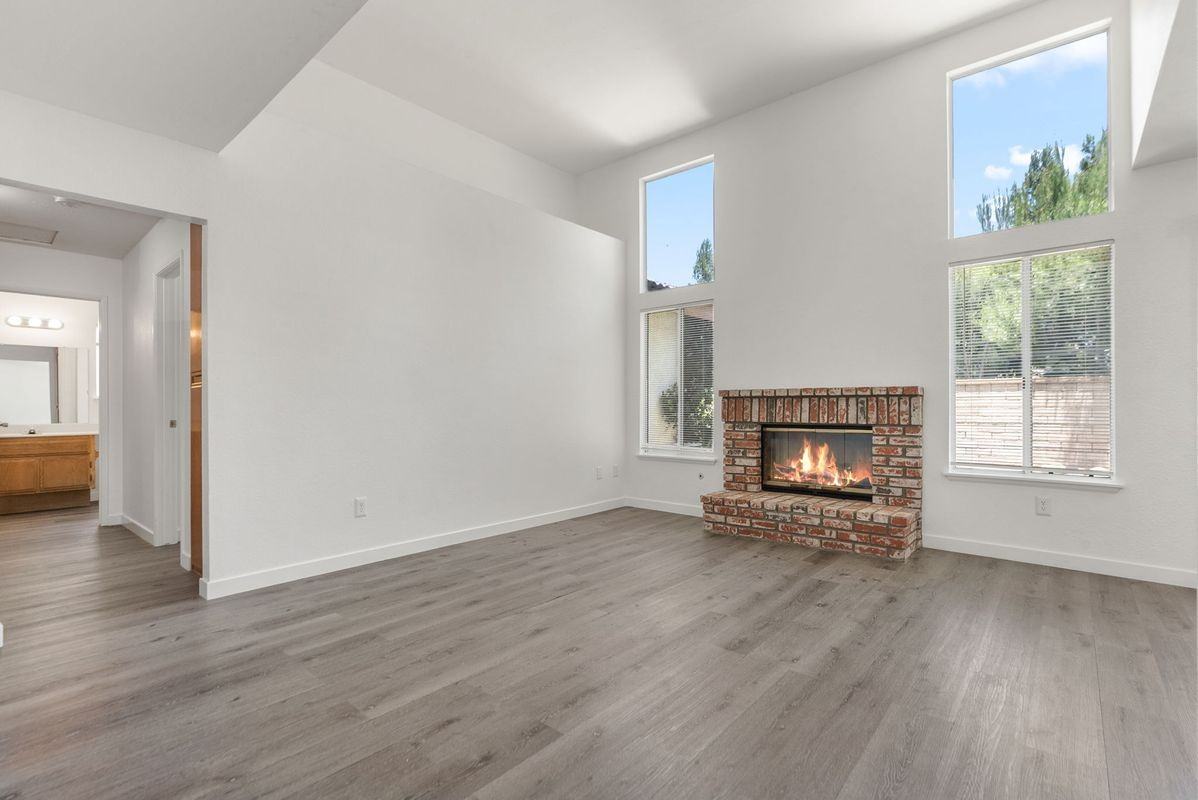 3321 Mountainside Dr - Photo 5 of 22